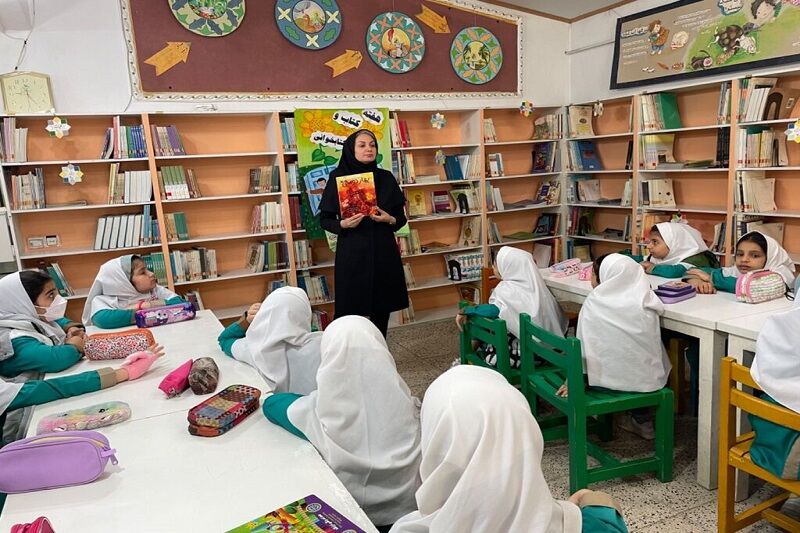 میزبانی کتابخانه‌های عمومی زنجان از رویداد «بال‌های کاغذی»